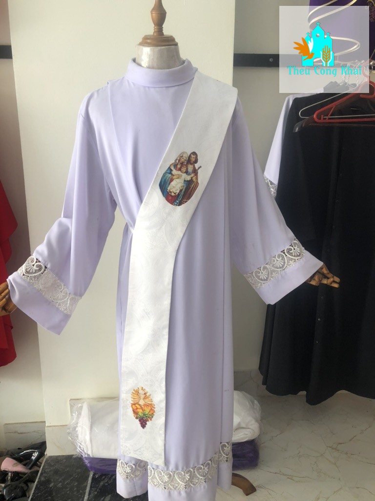 Áo phó tế — APT (3)