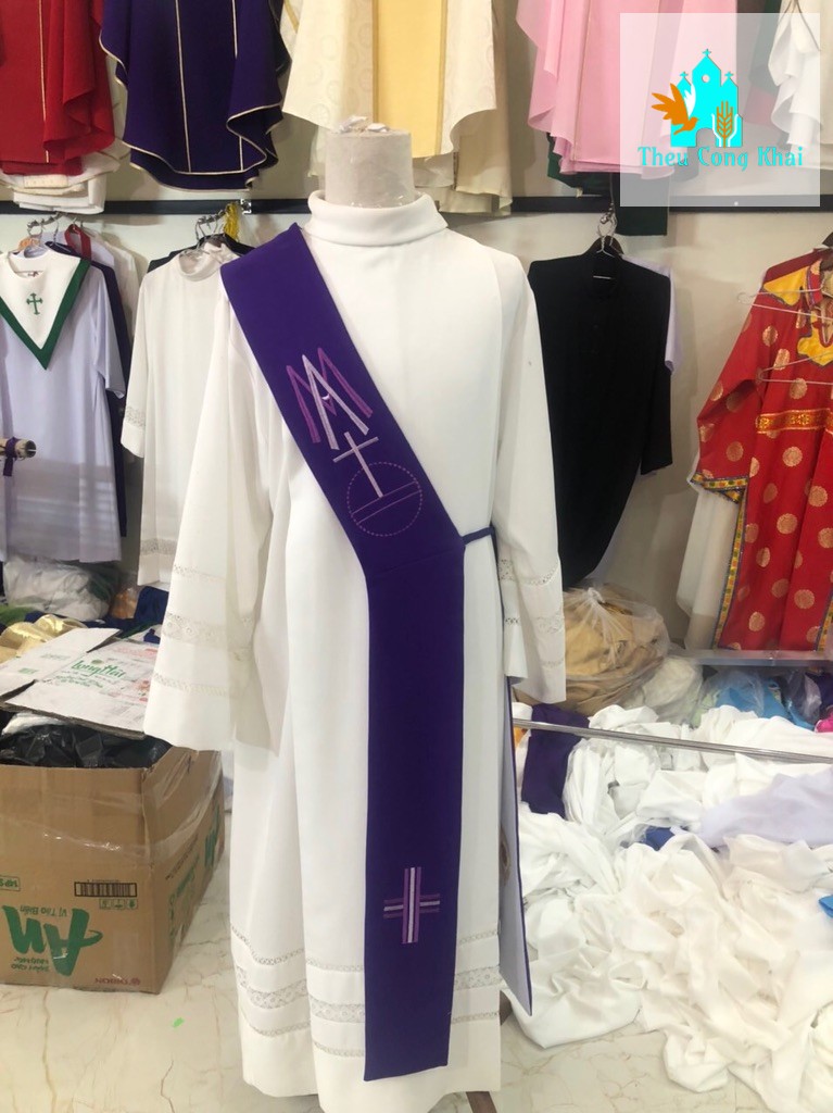 Áo phó tế — APT (9)